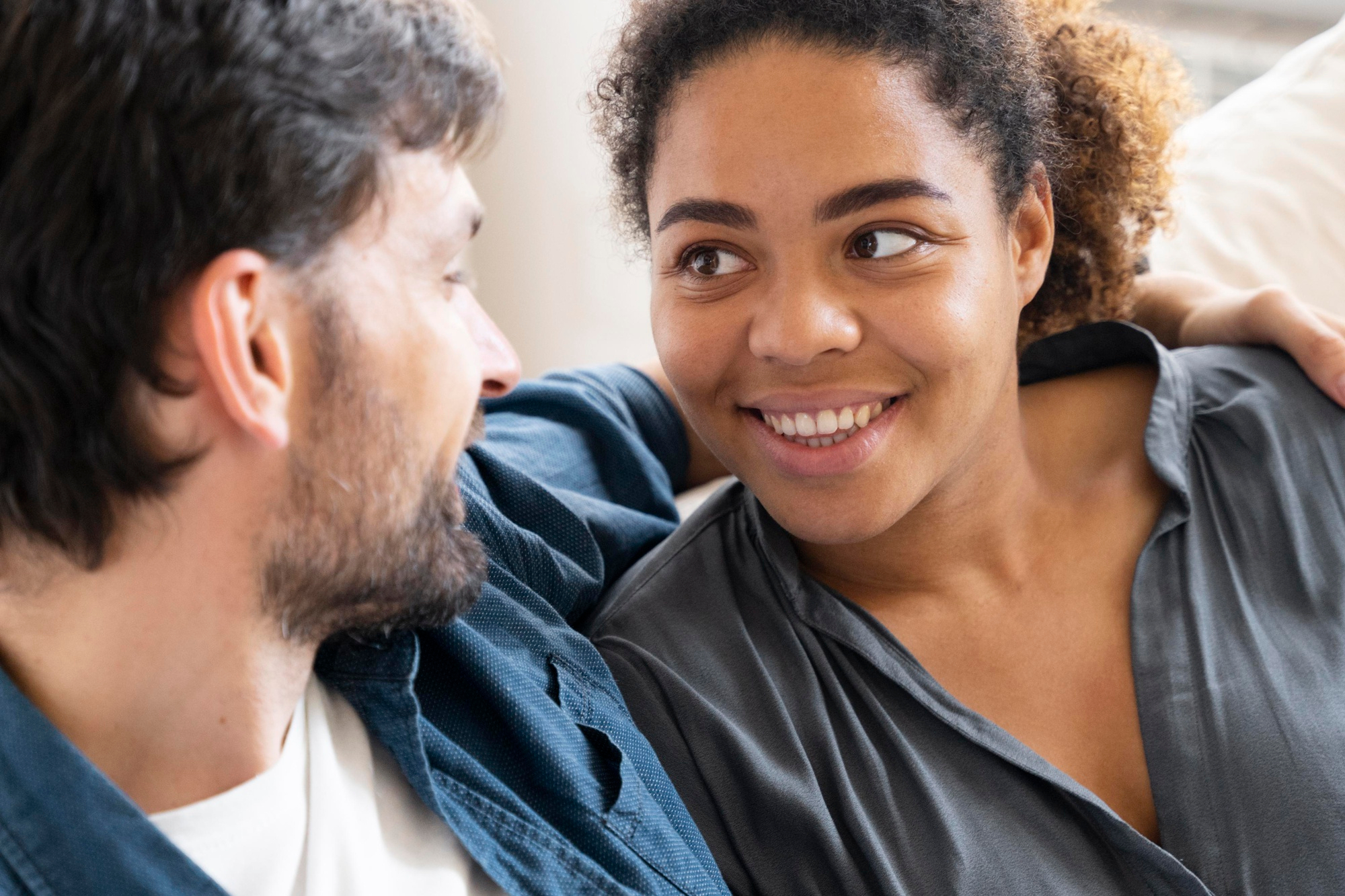 The First Months of a Relationship: 10 Things That Make It Last